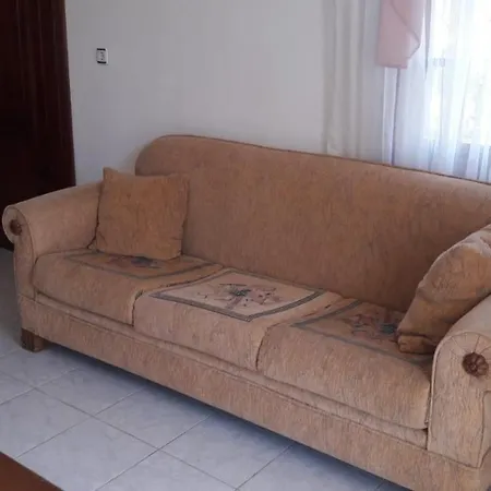 Oguzhan Apart